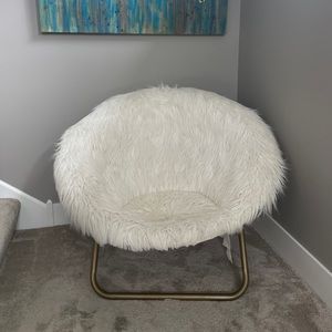 Himalayan Ivory Faux-Fur Hang-A-Round Chair